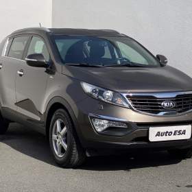 Fotka k inzerátu Kia Sportage 2.0 CRDi AWD, 2. maj,ČR, Navi / 19019830