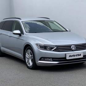 Fotka k inzerátu Volkswagen Passat 2.0 TDi, DSG, navi, + ALU / 19022222