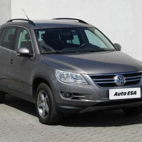 Fotka k inzerátu Volkswagen Tiguan 2.0 TSi 4x4, ČR, AC, TZ / 19022832