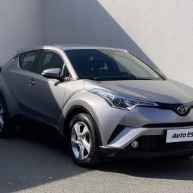 Fotka k inzerátu Toyota C- HR 1.2i, 2. maj,ČR, AC, tempo / 19025601