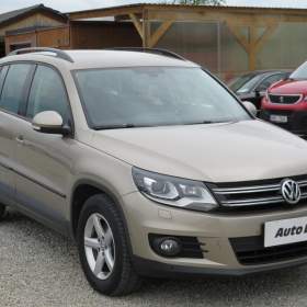 Fotka k inzerátu Volkswagen Tiguan 2.0 TDi, 2. maj,ČR, park / 19025615