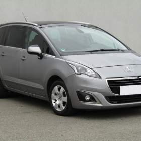 Fotka k inzerátu Peugeot 5008 1.6 HDi, +servis. kniha / 19026869