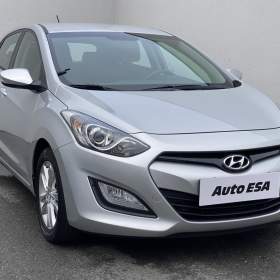 Fotka k inzerátu Hyundai i30 1.4 16V, Classic, AC, +kola / 19026883