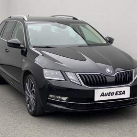 Fotka k inzerátu Škoda Octavia 1.5TSi, L&K, DSG, LED, kůže / 19028807