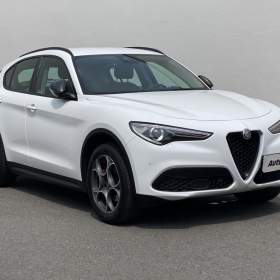 Fotka k inzerátu Alfa Romeo Stelvio 2.0T 4x4, ČR, AT, bixen, navi / 19028830