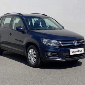 Fotka k inzerátu Volkswagen Tiguan 2.0TDi, 2. maj,ČR, Tažné / 19028852