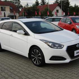 Fotka k inzerátu Hyundai i40 1.7 CRDi, Výhř. sed. / 19033056