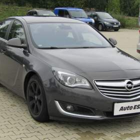 Fotka k inzerátu Opel Insignia 2.0CDTi, ČR, Bixenon / 19033956