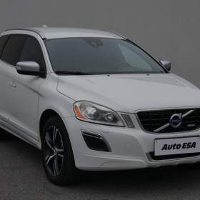 Fotka k inzerátu Volvo XC60 2.4D5 AWD, AT, kůže, xenon / 19034573