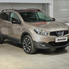 Fotka k inzerátu Nissan Qashqai 1.6 dCi, Navi, panor, kamera / 19035046