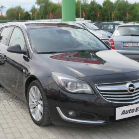 Fotka k inzerátu Opel Insignia 2.0CDTi, ČR, ČR, park. senzor / 19035311