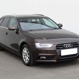 Fotka k inzerátu Audi A4 2.0 TDi, AC, navi / 19037681