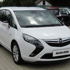 Fotka k inzerátu Opel Zafira 2.0BiTurbo, ČR, AC, park / 19039223