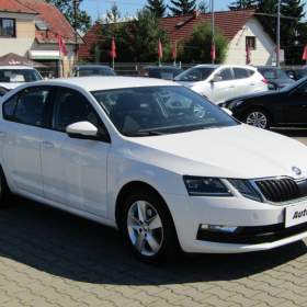 Fotka k inzerátu Škoda Octavia 1.6 TDi, ČR, LED / 19040439