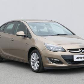 Fotka k inzerátu Opel Astra 1.4 T, AC, tempo, park.čidla / 19041471