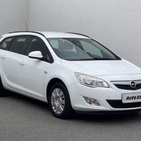 Fotka k inzerátu Opel Astra 1.6 CDTI / 19042318