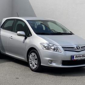 Fotka k inzerátu Toyota Auris 1.6 VVT- i, AC, tempo, park / 19044867