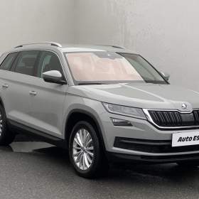 Fotka k inzerátu Škoda Kodiaq 2.0 TDi 4x4, 1. maj,ČR, Style / 19046951