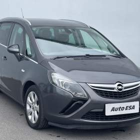 Fotka k inzerátu Opel Zafira 1.4T, AC, tempo, park.čidla / 19047229