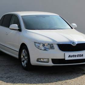 Fotka k inzerátu Škoda Superb 1.6 TDi, AC, tempo, park / 19057485