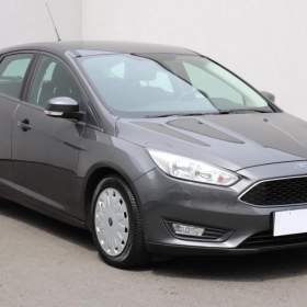 Fotka k inzerátu Ford Focus 1.6, Titanium / 19063005