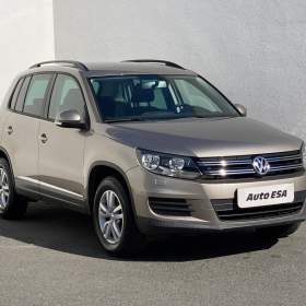 Fotka k inzerátu Volkswagen Tiguan 1.4TSi, AC, tempo, výhřev sed / 19063924