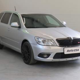 Fotka k inzerátu Škoda Octavia 2.0 TDi, RS, DSG / 19065656