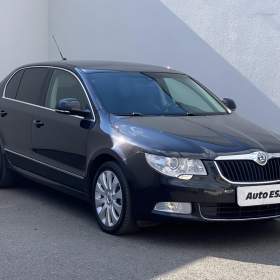 Fotka k inzerátu Škoda Superb 3.6 V6 4X4, ČR, Elegance, DSG / 19065969