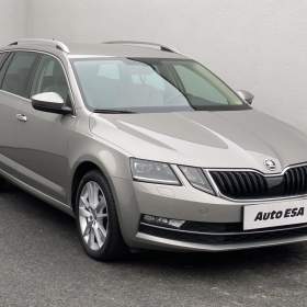 Fotka k inzerátu Škoda Octavia 1.5 TGi, Style, DSG, navi / 19068139