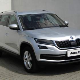 Fotka k inzerátu Škoda Kodiaq 2.0 TSI 4x4, 2. maj,ČR, Style / 19081613