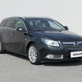 Fotka k inzerátu Opel Insignia 2.0 CDTi, AC, bixen, navi / 19098647