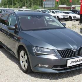 Fotka k inzerátu Škoda Superb 2.0 TDi 4X4, DSG, bixen / 19098781