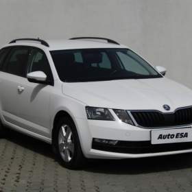 Fotka k inzerátu Škoda Octavia 1.5 G- TEC, ČR, DSG / 19119528