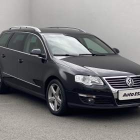 Fotka k inzerátu Volkswagen Passat 2.0 FSi, Highline, DSG / 19119564