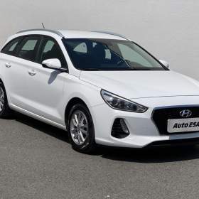 Fotka k inzerátu Hyundai i30 1.6 CRDi, AC, tempo / 19127186