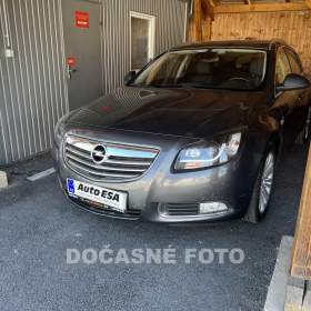 Fotka k inzerátu Opel Insignia 2.0CDTi, AC, tempo, park / 19129433