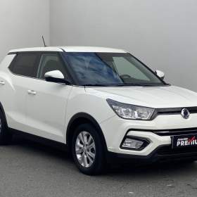 Fotka k inzerátu SsangYong Tivoli 1.6 i, Navi, kamera / 19133102