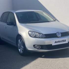 Fotka k inzerátu Volkswagen Golf 1.2 TSi, Match, DSG / 19155441