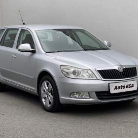 Fotka k inzerátu Škoda Octavia 1.4 TSi, Elegance, DSG, navi / 19174727