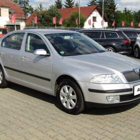 Fotka k inzerátu Škoda Octavia 1.6 MPi, Ambiente / 19175287