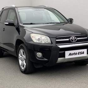 Fotka k inzerátu Toyota RAV4 2.2D 4x4, ČR, TZ / 19175913