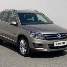 Fotka k inzerátu Volkswagen Tiguan 2.0 TDi, Life, TZ, panor / 19176082