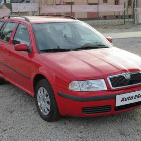 Fotka k inzerátu Škoda Octavia 1.6i, ČR, +servis. kniha / 19176087