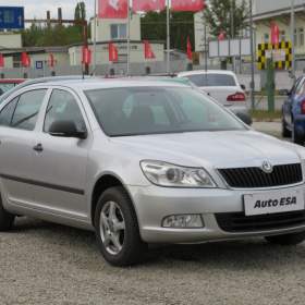 Fotka k inzerátu Škoda Octavia 1.6 i, ČR, AC / 19176599