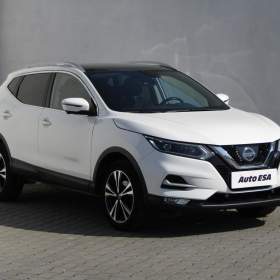 Fotka k inzerátu Nissan Qashqai 1.6 dCi 4x4, 2. maj,ČR, LED / 19186752