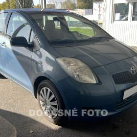 Fotka k inzerátu Toyota Yaris 1.0 i, park. senzor / 19229905