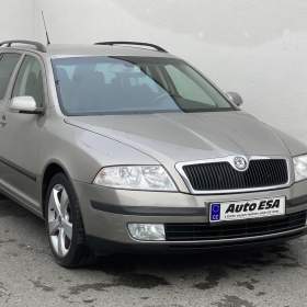 Fotka k inzerátu Škoda Octavia 2.0TDi, Sport, DSG / 19231487