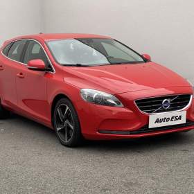 Fotka k inzerátu Volvo V40 2.0 D4, Xenon, navi, park / 19260155