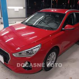 Fotka k inzerátu Hyundai i30 1.0T- GDI, 1. maj,ČR, park / 19260800