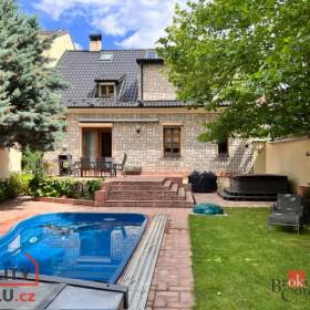 Fotka k inzerátu Prodej rodinné domy, 270 m2 -  Benešov / 19004237